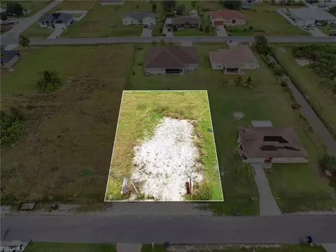 4002 9th St SW, Lehigh Acres, FL 33976