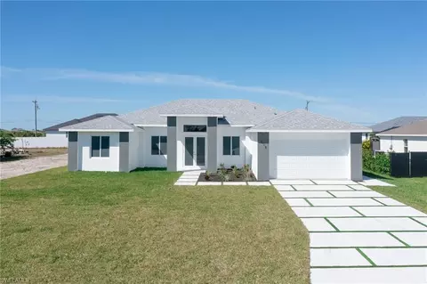 618 NW 7th Pl, Cape Coral, FL 33993