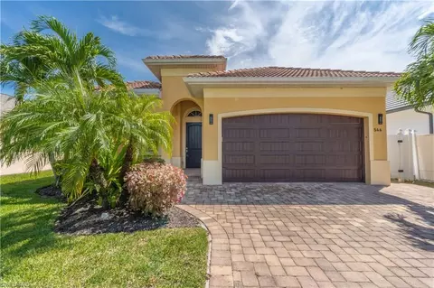 546 94th Ave N, Naples, FL 34108