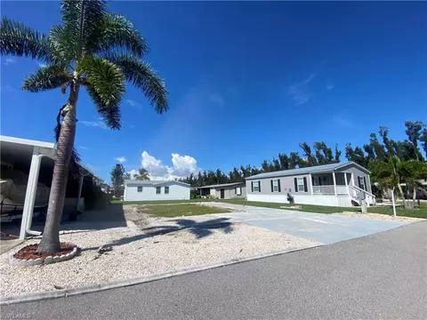 4908 Mullette Ln, Saint James City, FL 33956