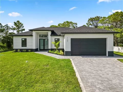 1107 Lee Ave, Lehigh Acres, FL 33972