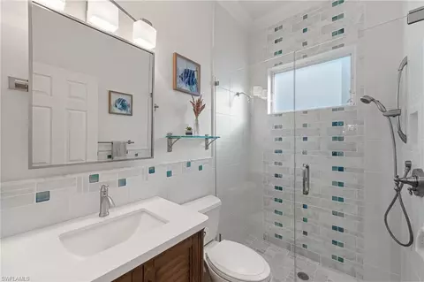 Bath - 38 Heritage Way, Naples, FL 34110 photo 3 of 4