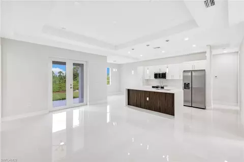 911 Mercury Ave S, Lehigh Acres, FL 33974