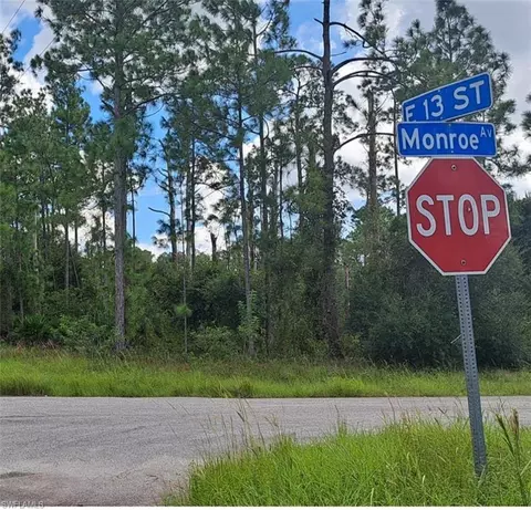 3800 13th St E, Lehigh Acres, FL 33972