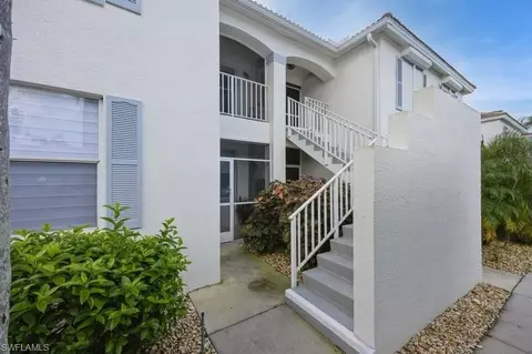 1024 Mainsail Dr #522, Naples, FL 34114