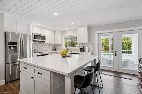 2777 Gulfview Dr, Naples, FL 34112 photo 7