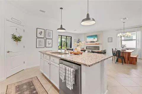 Kitchen - 9375 Foxglove Ln, Naples, FL 34120 photo 4 of 4