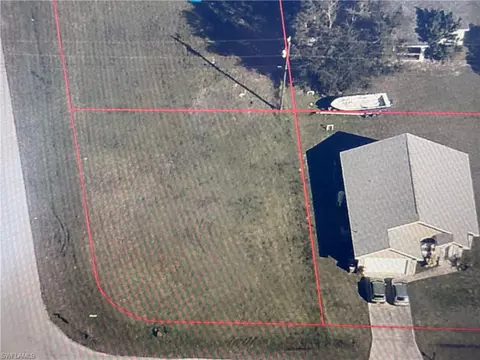 2101 NE 15th Ter, Cape Coral, FL 33909