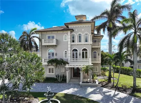 188 Topanga Dr, Bonita Springs, FL 34134