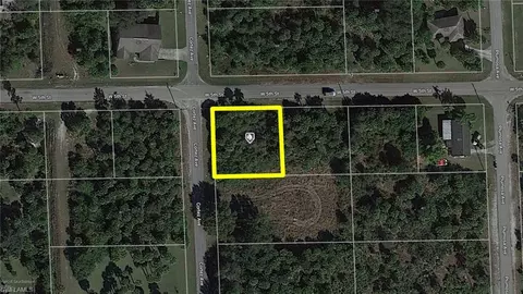 207 W 5th St, Lehigh Acres, FL 33972