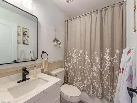 Bath - 21572 Windham Run, Estero, FL 33928 photo 3 of 3