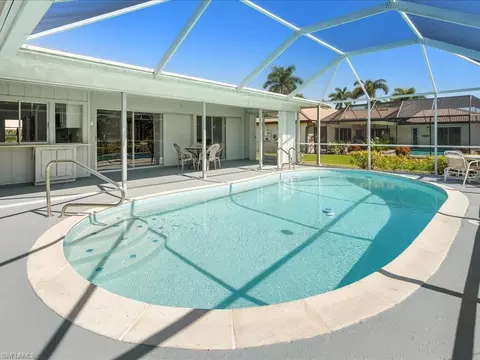 Exterior - 262 Torrey Pines Pt, Naples, FL 34113 photo 5 of 6