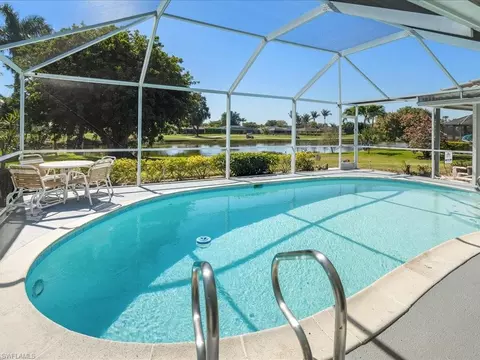 Exterior - 262 Torrey Pines Pt, Naples, FL 34113 photo 4 of 6
