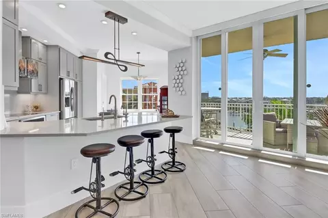 450 Bayfront Pl #4506, Naples, FL 34102