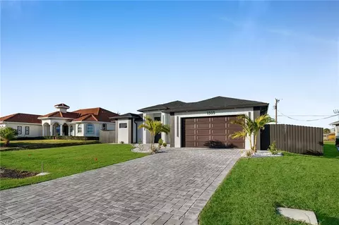 1505 NW 4th St, Cape Coral, FL 33993