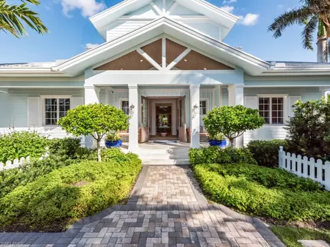 Exterior - 533 Turtle Hatch Ln, Naples, FL 34103 photo 3 of 11