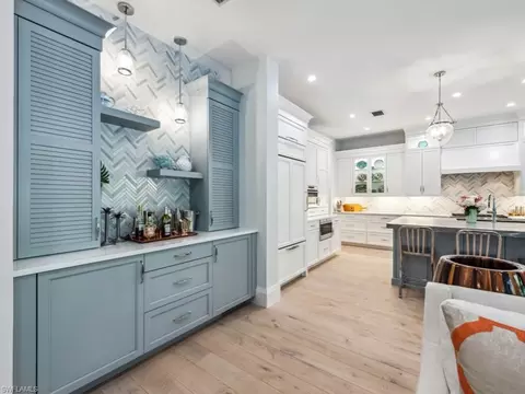 Kitchen - 533 Turtle Hatch Ln, Naples, FL 34103 photo 2 of 4
