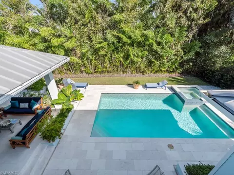 Exterior - 533 Turtle Hatch Ln, Naples, FL 34103 photo 9 of 11