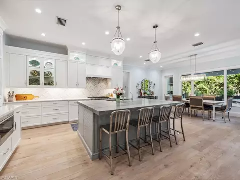 Kitchen - 533 Turtle Hatch Ln, Naples, FL 34103 photo 3 of 4