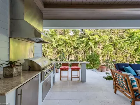 Exterior - 533 Turtle Hatch Ln, Naples, FL 34103 photo 6 of 11