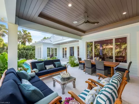 Exterior - 533 Turtle Hatch Ln, Naples, FL 34103 photo 5 of 11