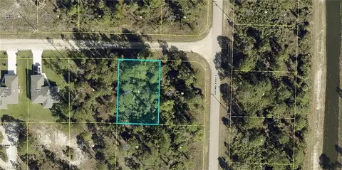 876 Amigo St E, Lehigh Acres, FL 33974