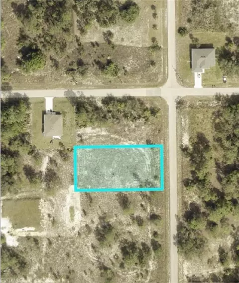 1421 Roosevelt Ave, Lehigh Acres, FL 33972