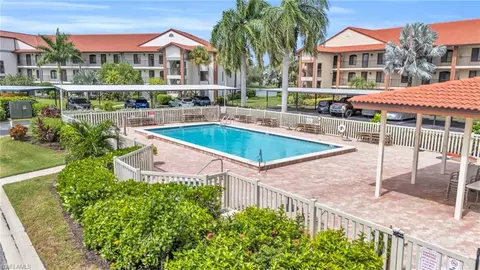 7280 Coventry Ct #505, Naples, FL 34104