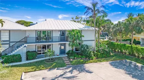 1560 Blue Point Ave #3, Naples, FL 34102