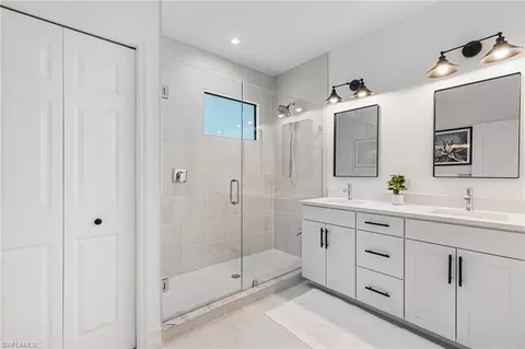 Bath - 7606 Rockefeller Dr, Naples, FL 34119 photo 1 of 3