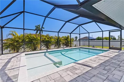 121 NW 15th St, Cape Coral, FL 33993
