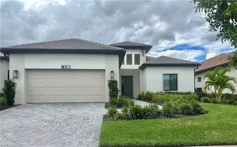 4015 Pegasus Way, Naples, FL 34120