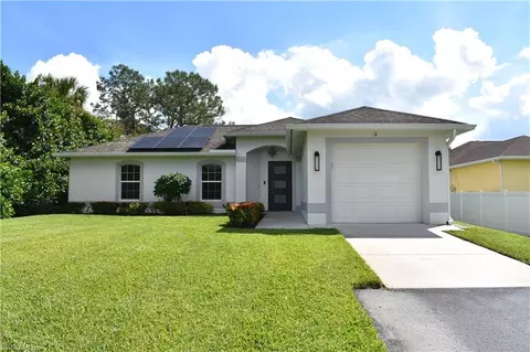 920 17th St SW, Naples, FL 34117