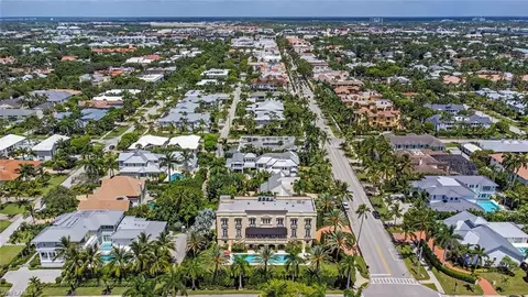 View/Area - 111 5th Ave S, Naples, FL 34102 photo 3 of 4