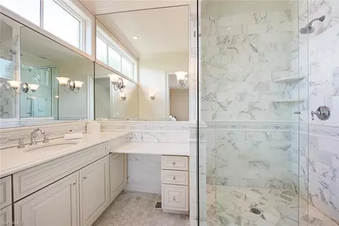 Bath - 111 5th Ave S, Naples, FL 34102 photo 3 of 3