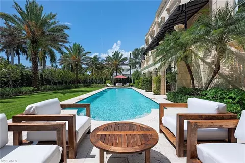 Exterior - 111 5th Ave S, Naples, FL 34102 photo 6 of 6