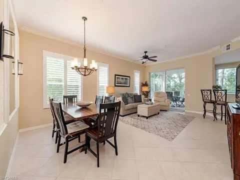 8217 Parkstone Pl #1-301, Naples, FL 34120