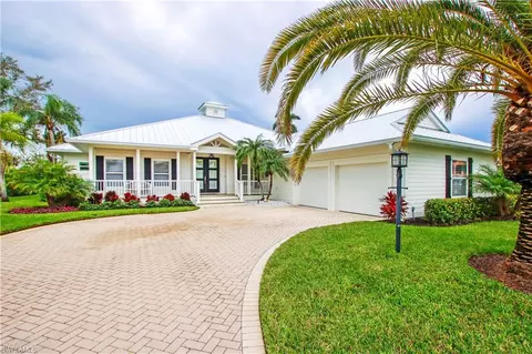 16170 Bentwood Palms Dr, Fort Myers, FL 33908