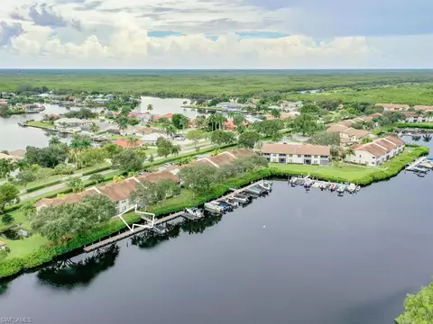 242 Newport Dr #504, Naples, FL 34114