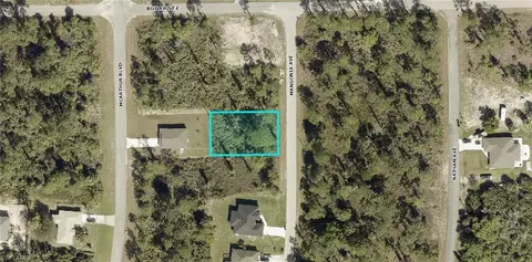 308 Mangonia Ave, Lehigh Acres, FL 33974