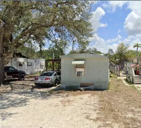 27921 Edith Ln, Bonita Springs, FL 34135
