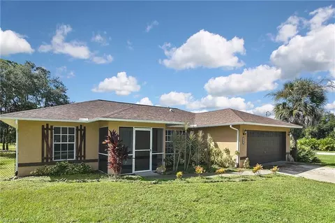 3737 Kemper St, Fort Myers, FL 33905