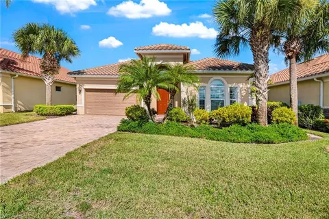 9094 Limestone Ln, Naples, FL 34120