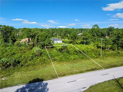 730 Columbus Blvd S, Lehigh Acres, FL 33974