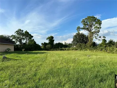 3202 10th St W, Lehigh Acres, FL 33971