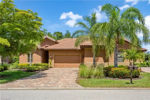 11077 Esteban Dr, Fort Myers, FL 33912