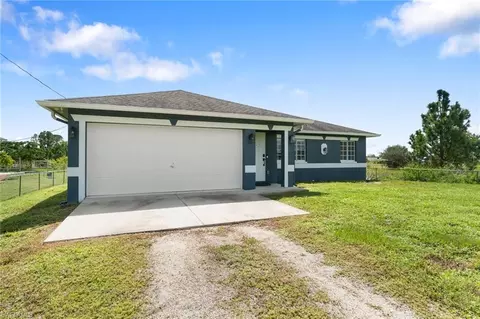 2424 43rd Ave NE, Naples, FL 34120 photo 3