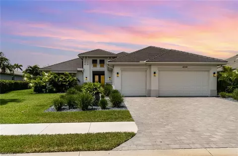 14356 Neptune Ave, Naples, FL 34114