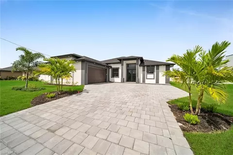 447 SW 6th St, Cape Coral, FL 33991