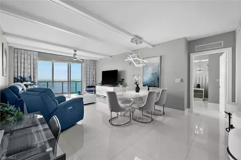 3000 Oasis Grand Blvd #2007, Fort Myers, FL 33916